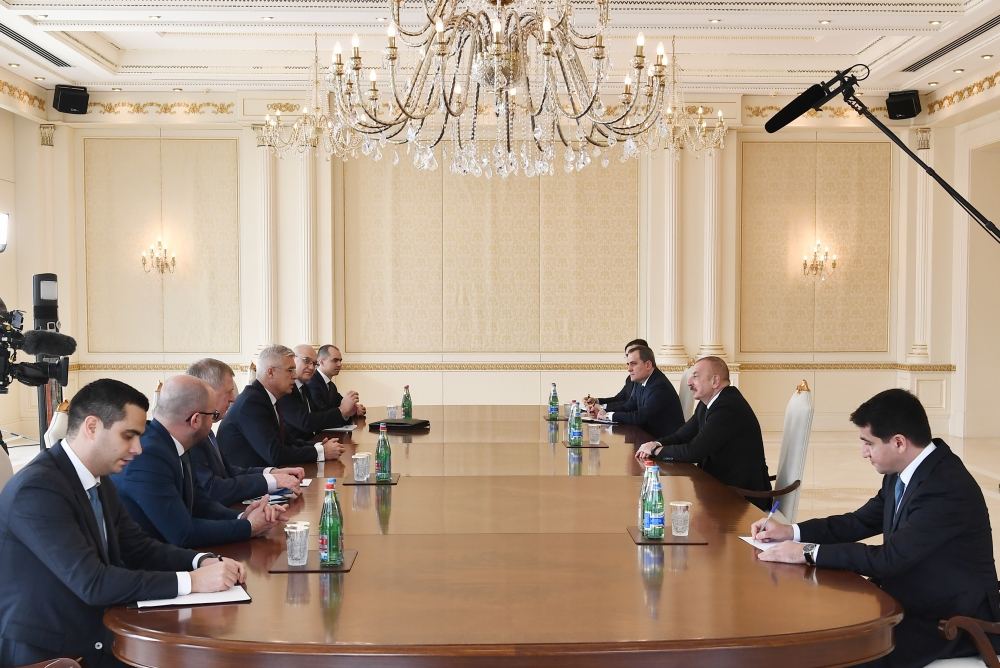 Azerbaijani President Receives Delegation Led by Slovak Minister