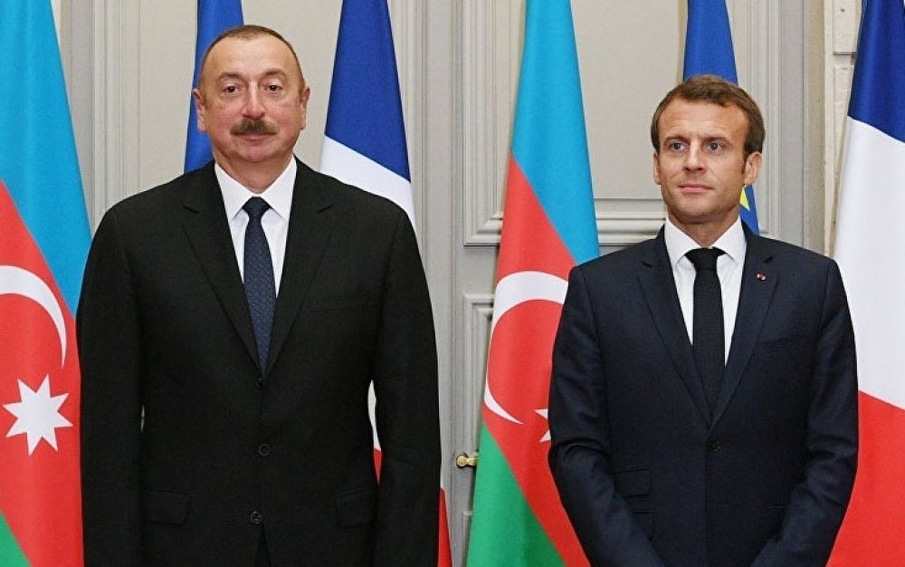 Azerbaijani president holds phone talks with French counterpart