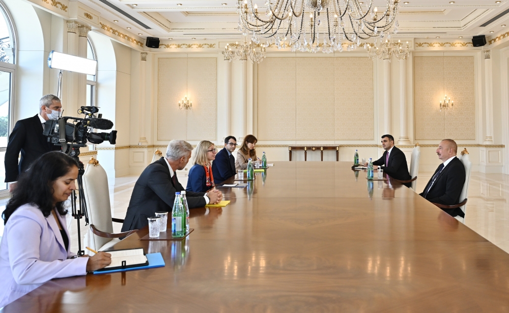 President Ilham Aliyev received World Bank Vice President for Europe and Central Asia