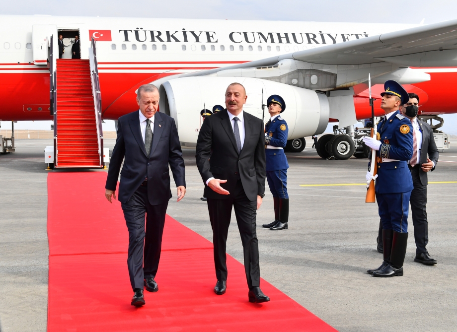 President of Turkiye Recep Tayyip Erdogan arrived in Azerbaijan for official visit