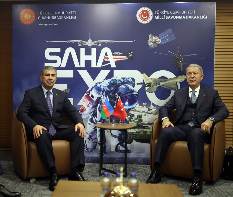 Azerbaijan, Turkiye discuss development of military and military-technical cooperation