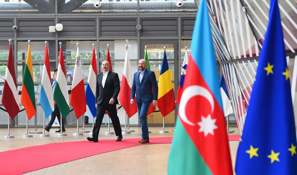 President Ilham Aliyev’s meeting with President of European Council Charles Michel started in Brussels
