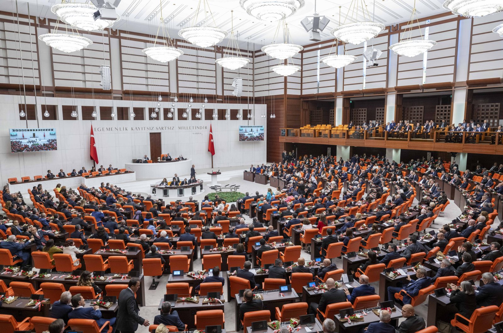 Turkish Parliament sworn in as AK Party maintains lead in 3rd decade