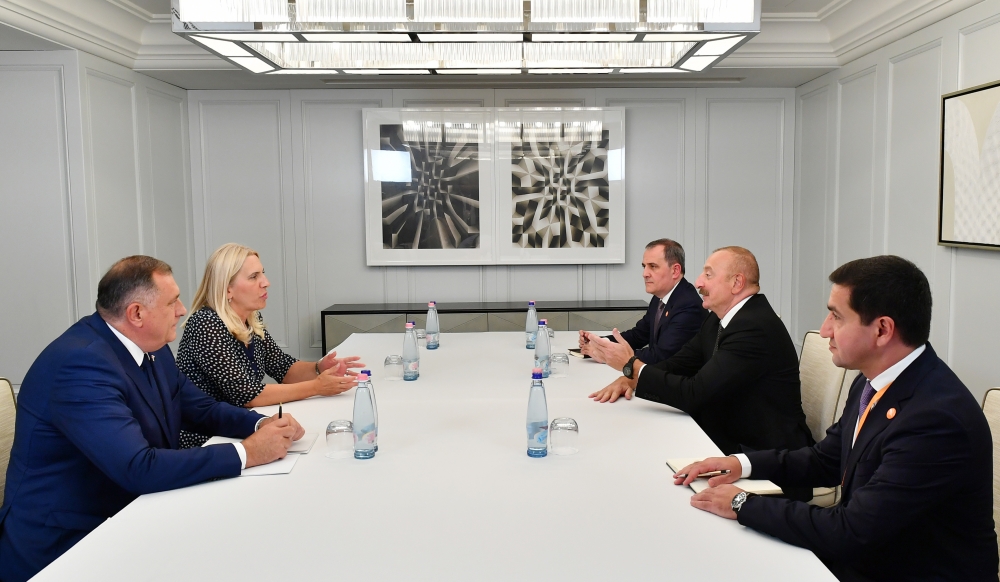 President Ilham Aliyev held meeting with member of Presidency of Bosnia and Herzegovina Željka Cvijanović and President of the Republic of Srpska Milorad Dodik