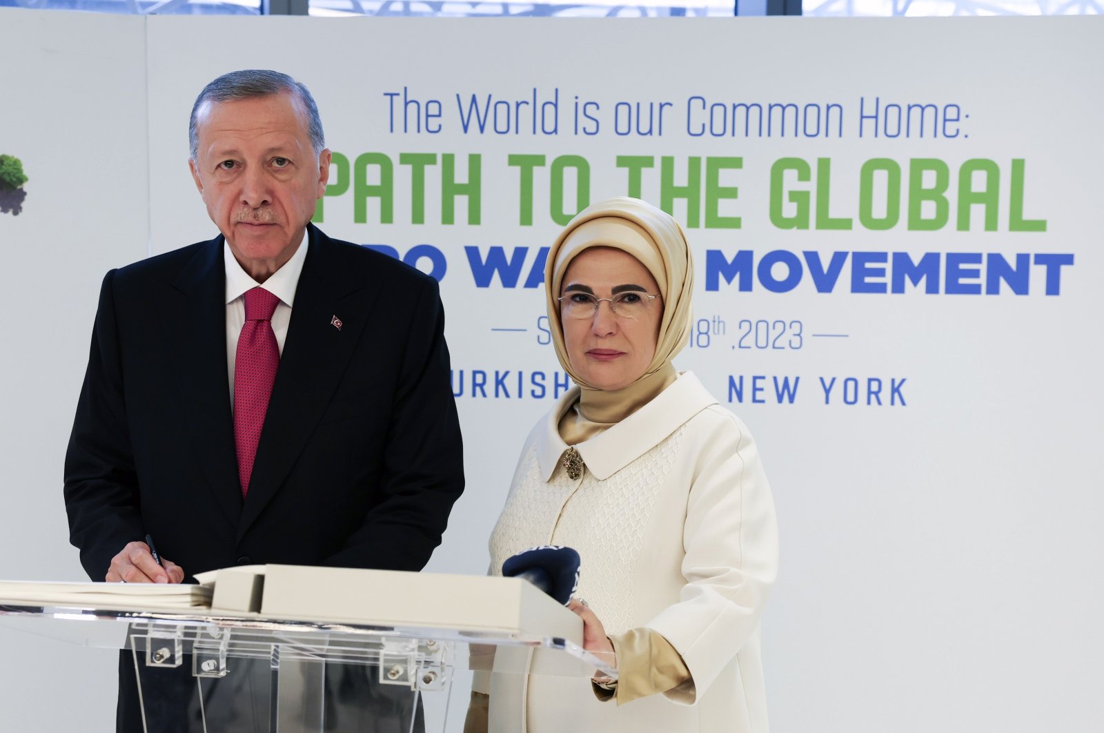 Erdoğan urges protection of planet, signs Global Zero Waste declaration