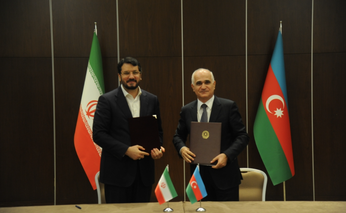 Azerbaijani Deputy PM meets with Iranian Minister of Roads and Urban Development